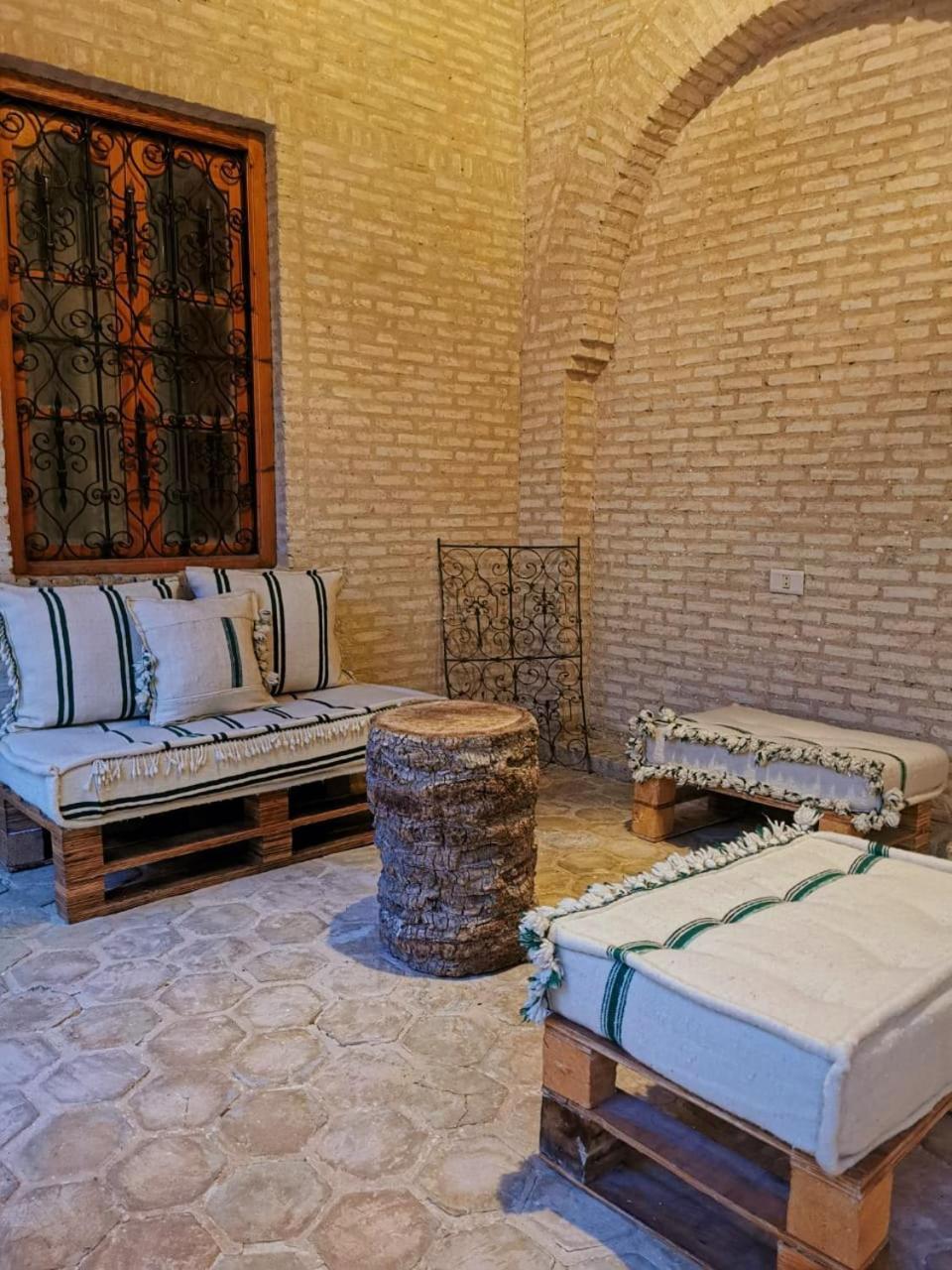 Maison De Vacances "Dar Khalifa" Tozeur Exterior foto